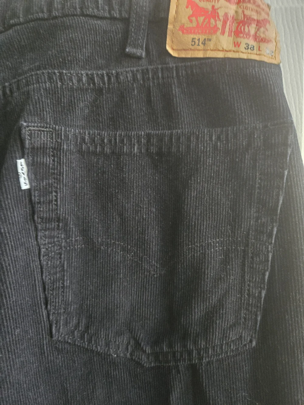 Levi's Men's Black Corduroy Straight Leg Pants- Size 38x32